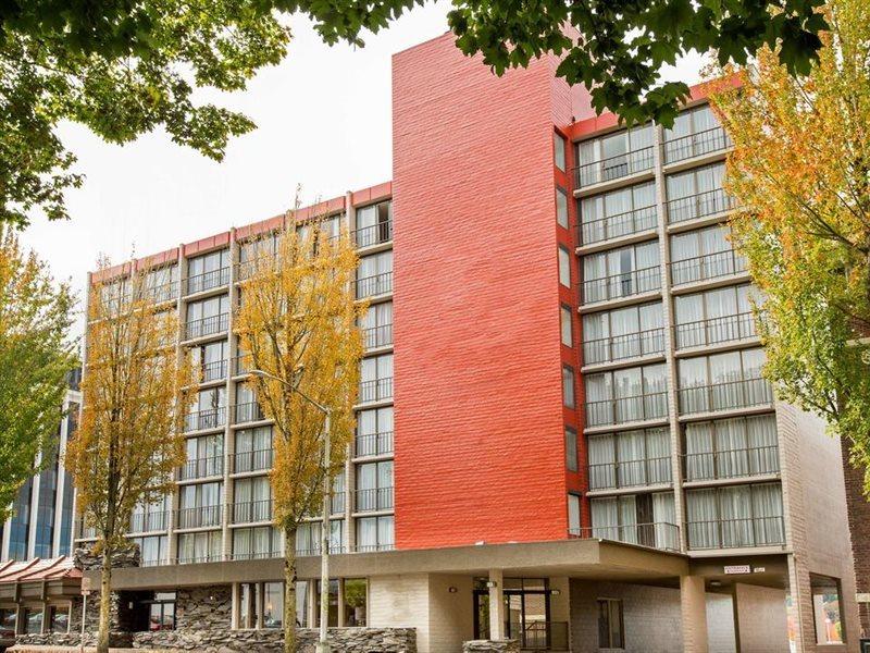 Red Lion Inn & Suites Olympia, Governor Hotel Exterior photo