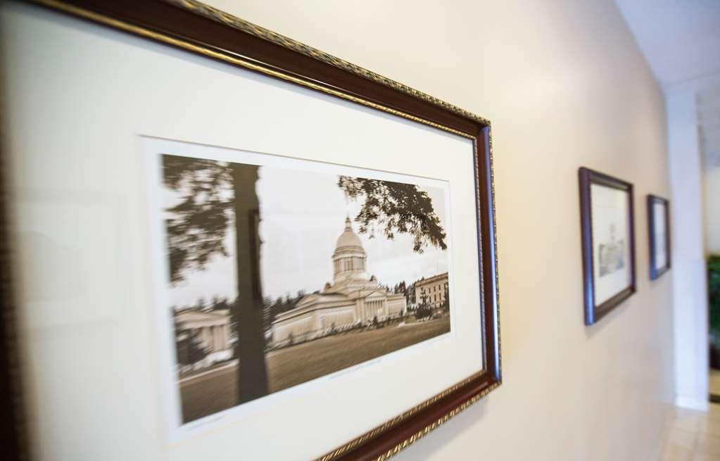 Red Lion Inn & Suites Olympia, Governor Hotel Interior photo