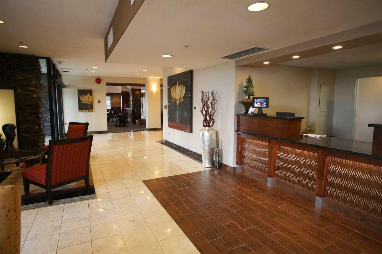 Red Lion Inn & Suites Olympia, Governor Hotel Exterior photo