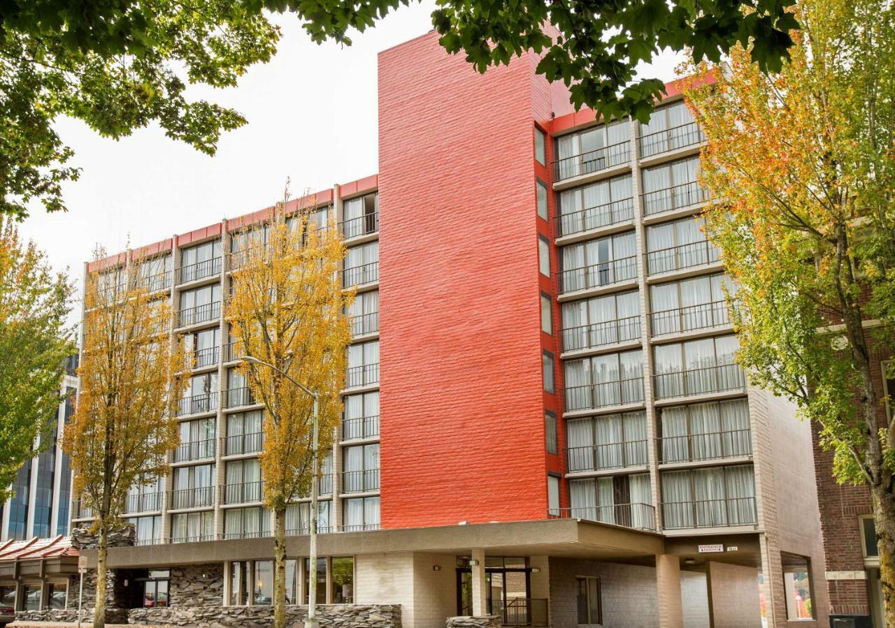 Red Lion Inn & Suites Olympia, Governor Hotel Exterior photo